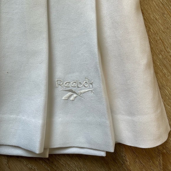 Vintage Reebok pleated white skirt - Picture 2 of 4
